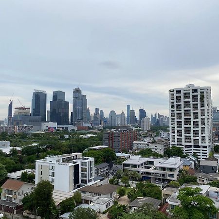 Nantiruj Tower - นันทิรุจ ทาวเวอร์ เซอร์วิสอพาร์ทเม้นท์ สุขุมวิท ซอย 8 Appartement Bangkok Buitenkant foto